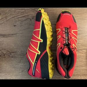 Men’s Salomon Speedcross Running Shoes